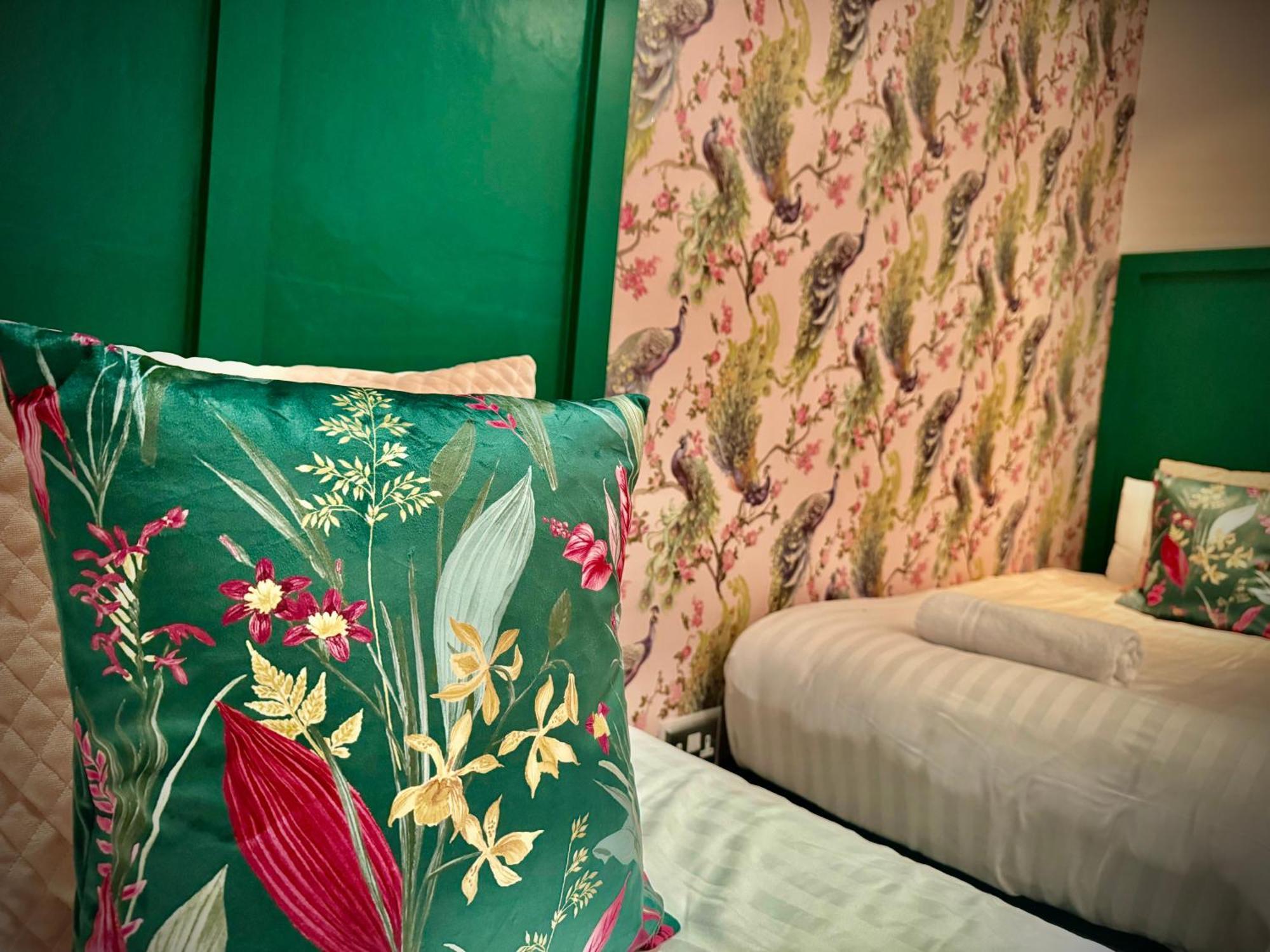 Sleeps10-Parking-Garden-Hottub-Petfriendly Villa Blackpool Ngoại thất bức ảnh