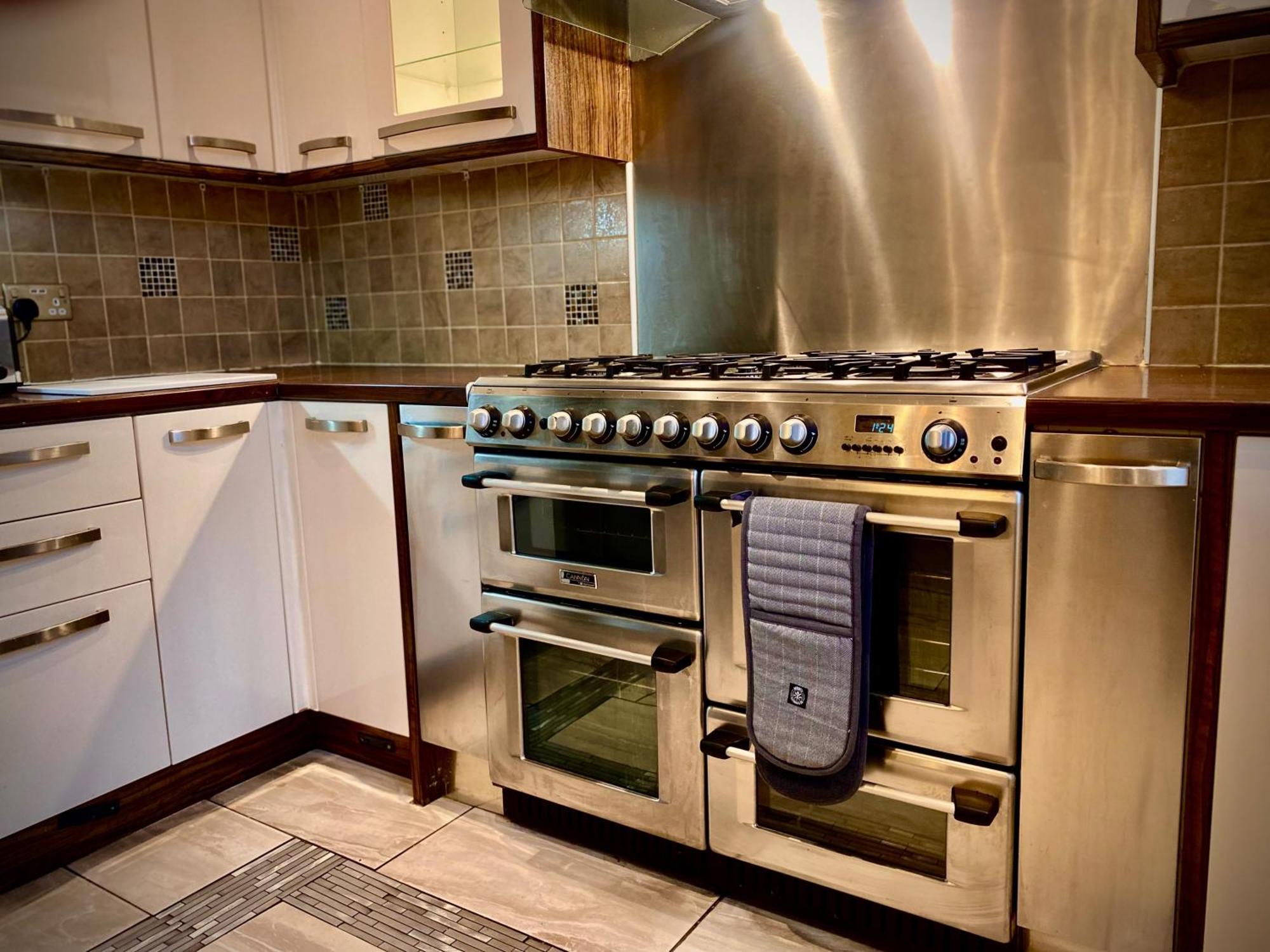 Sleeps10-Parking-Garden-Hottub-Petfriendly Villa Blackpool Ngoại thất bức ảnh