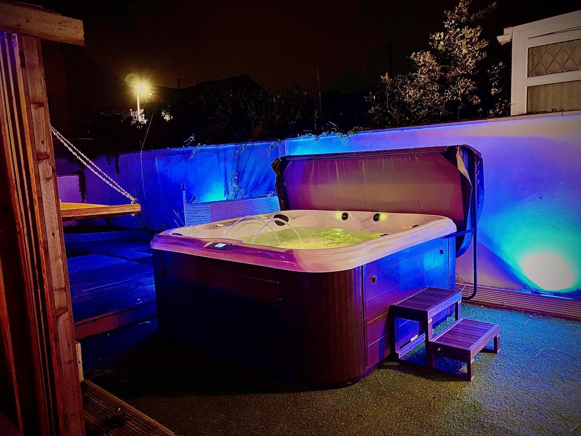 Sleeps10-Parking-Garden-Hottub-Petfriendly Villa Blackpool Ngoại thất bức ảnh